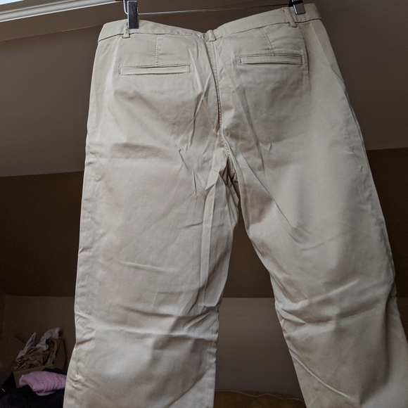 Banana Republic khaki chinos - Picture 4 of 4